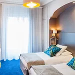 Grand Gallia & Londres