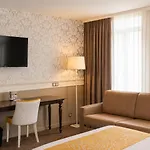 Hotel Grand Gallia & Londres 4*