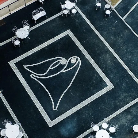 Grand Gallia & Londres 호텔