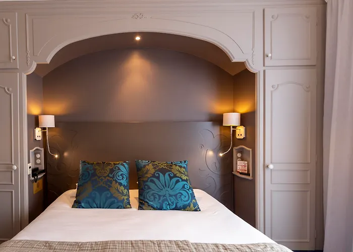 Grand Gallia & Londres Hotell 4*